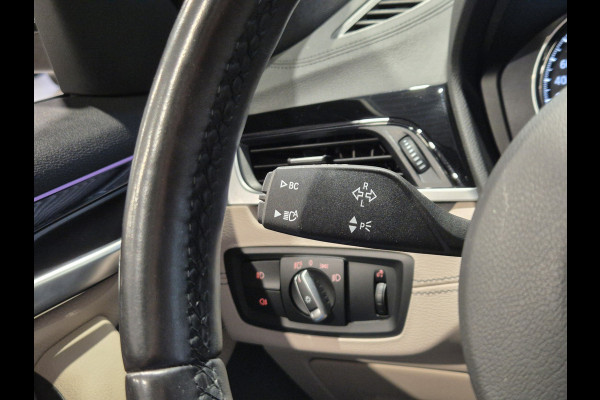 BMW X1 xDrive25e High Executive X-Line | Panorama | Beige leder | Camera | Stoelverw. | Carplay