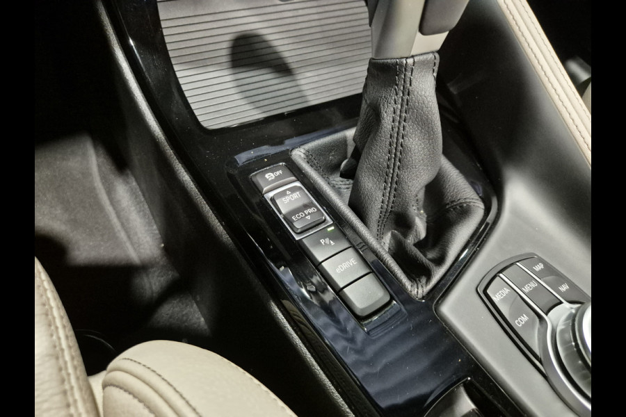 BMW X1 xDrive25e High Executive X-Line | Panorama | Beige leder | Camera | Stoelverw. | Carplay