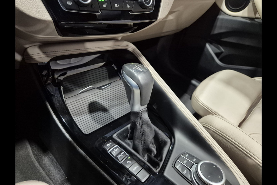 BMW X1 xDrive25e High Executive X-Line | Panorama | Beige leder | Camera | Stoelverw. | Carplay