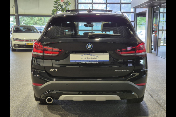 BMW X1 xDrive25e High Executive X-Line | Panorama | Beige leder | Camera | Stoelverw. | Carplay