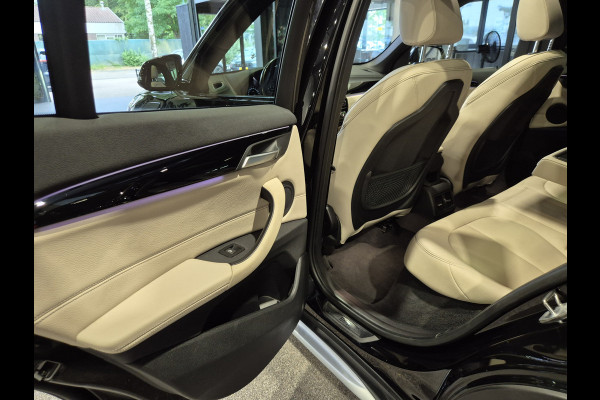 BMW X1 xDrive25e High Executive X-Line | Panorama | Beige leder | Camera | Stoelverw. | Carplay