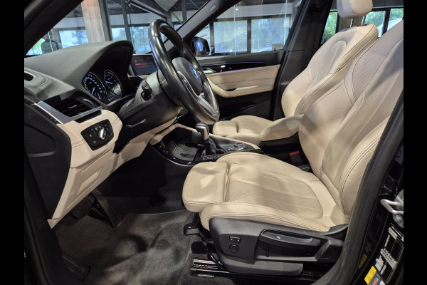 BMW X1 xDrive25e High Executive X-Line | Panorama | Beige leder | Camera | Stoelverw. | Carplay