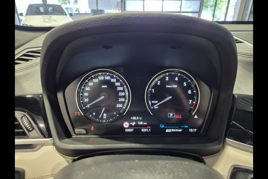 BMW X1 xDrive25e High Executive X-Line | Panorama | Beige leder | Camera | Stoelverw. | Carplay