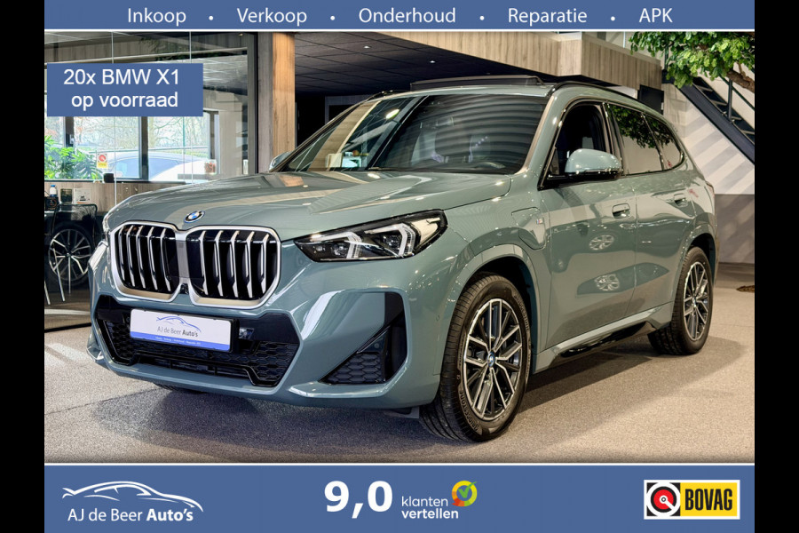 BMW X1 xDrive30e High Executive 326 pk M-Sport | Panorama | HUD | 360 Camera | Carplay/Android