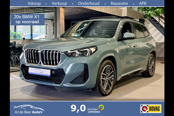 BMW X1 xDrive30e High Executive 326 pk M-Sport | Panorama | HUD | 360 Camera | Carplay/Android