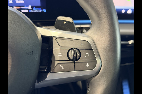 BMW X1 xDrive30e High Executive 326 pk M-Sport | Panorama | HUD | 360 Camera | Carplay/Android