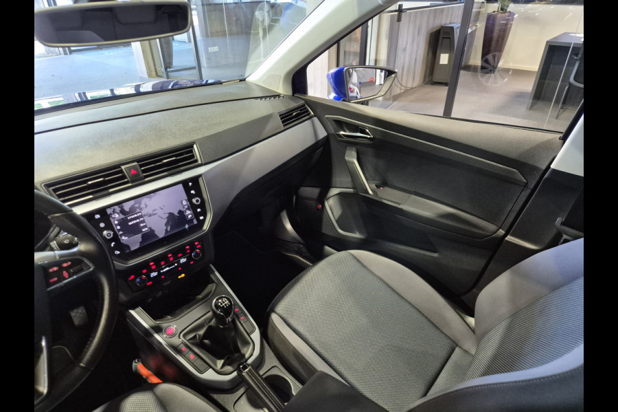 Seat Arona 1.0 TSI Style Business Intense Two-tone | Trekhaak | Navigatie | Digitaal dashboard | Carplay-Android