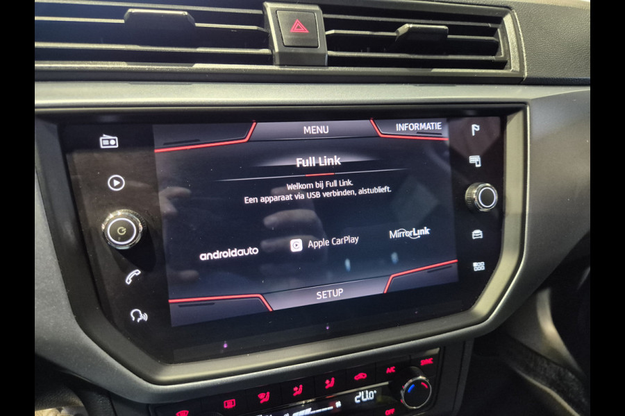 Seat Arona 1.0 TSI Style Business Intense Two-tone | Trekhaak | Navigatie | Digitaal dashboard | Carplay-Android