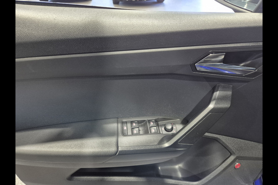 Seat Arona 1.0 TSI Style Business Intense Two-tone | Trekhaak | Navigatie | Digitaal dashboard | Carplay-Android