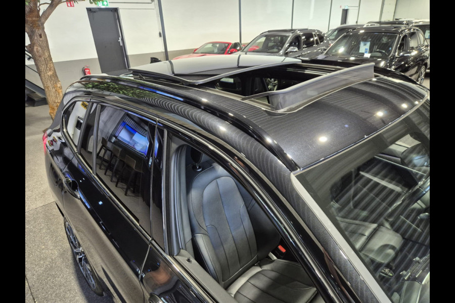 BMW X1 xDrive25e High Executive M-Sport | Panorama | 19” | Leder | HUD | Camera