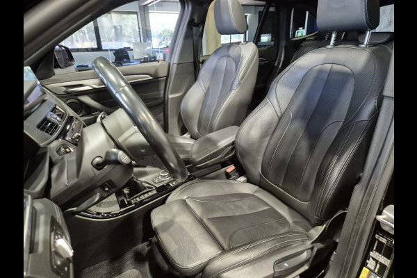 BMW X1 xDrive25e High Executive M-Sport | Panorama | 19” | Leder | HUD | Camera