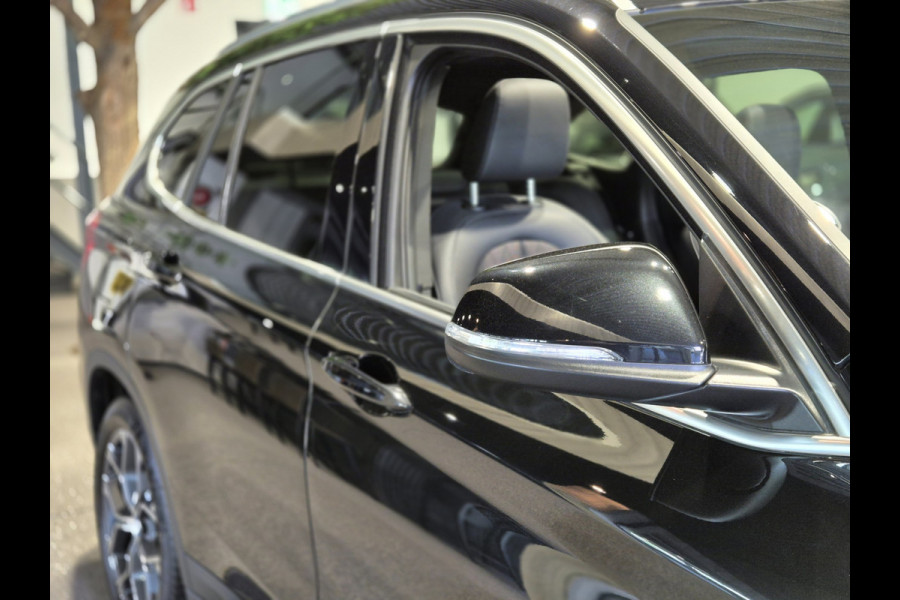 BMW X1 xDrive25e High Executive X-Line | Panorama | Trekhaak | Camera