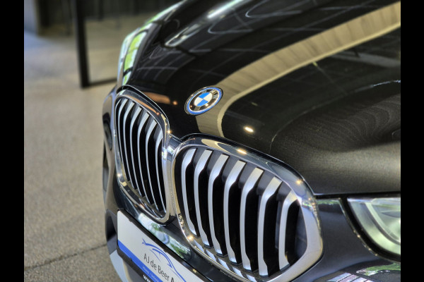 BMW X1 xDrive25e High Executive X-Line | Panorama | Trekhaak | Camera