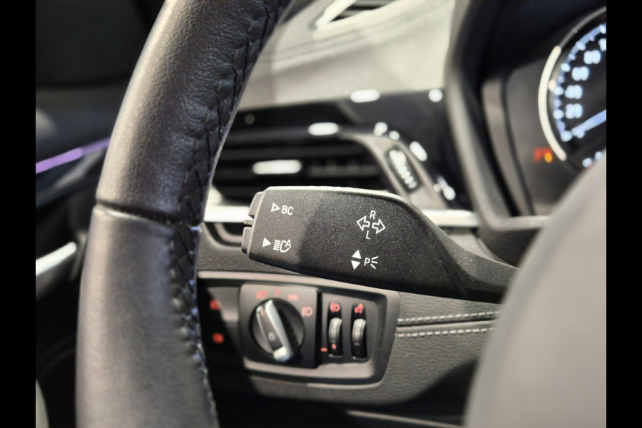 BMW X1 xDrive25e High Executive X-Line | Panorama | Trekhaak | Camera