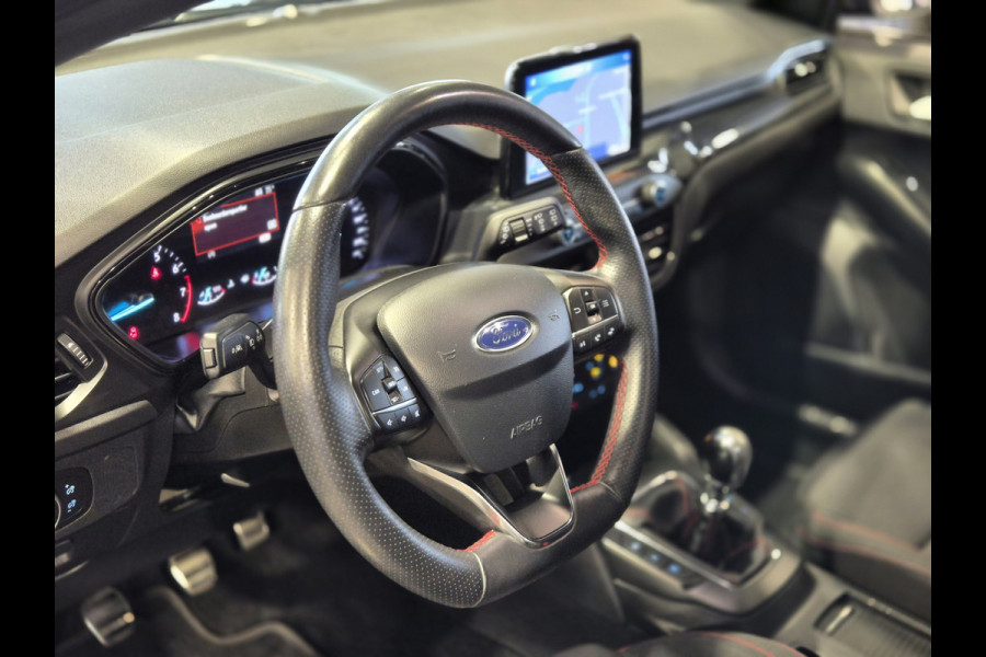 Ford FOCUS Wagon 1.0 EcoBoost Titanium Business Navigatie | LED | Camera | Carplay | Clima