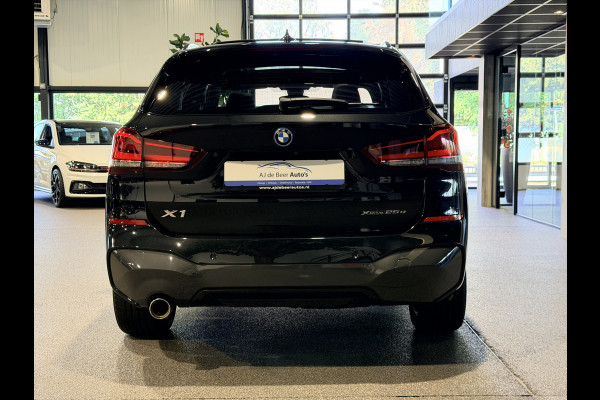 BMW X1 xDrive25e High Executive M-Sport | Panorama | HUD | Camera | Carplay