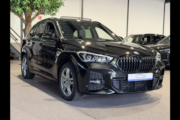 BMW X1 xDrive25e High Executive M-Sport | Panorama | HUD | Camera | Carplay