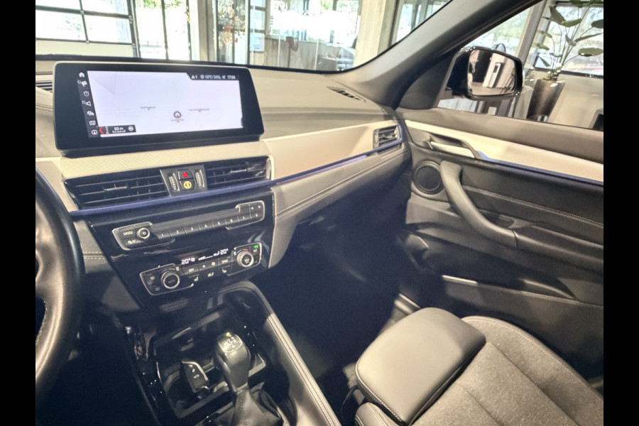 BMW X1 xDrive25e High Executive M-Sport | Panorama | HUD | Camera | Carplay
