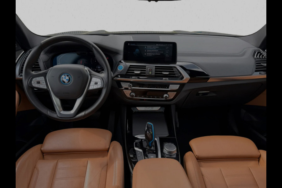 BMW iX3 High Executive 80 kWh M-pakket SOH 96% (1e eig, NL-auto, Dealer OndH, Panoramadak, Navi Pro, Camera, H&K, Autopilot, Etc))
