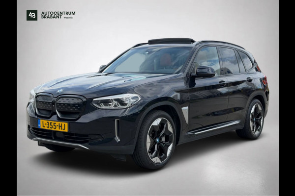BMW iX3 High Executive 80 kWh M-pakket SOH 96% (1e eig, NL-auto, Dealer OndH, Panoramadak, Navi Pro, Camera, H&K, Autopilot, Etc))