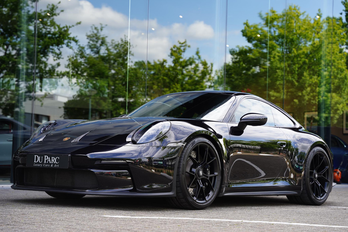 Porsche 911 992 4.0 GT3 Touring