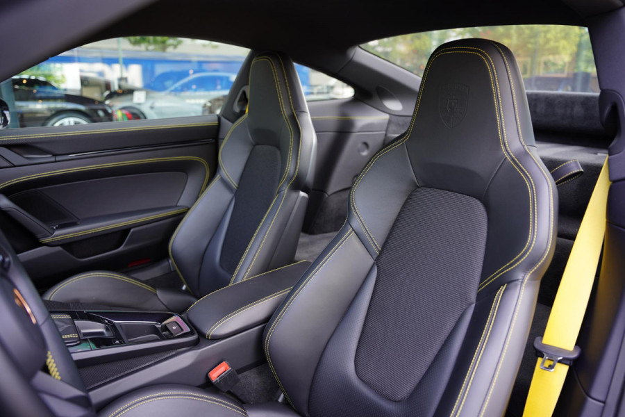 Porsche 911 992 4.0 GT3 Touring