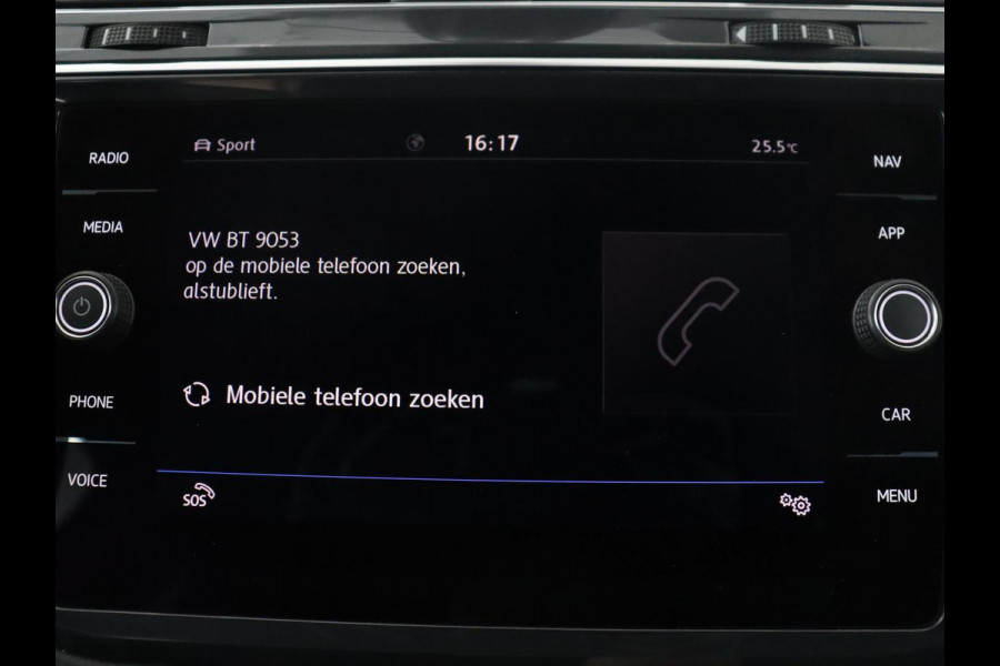 Volkswagen Tiguan Allspace 1.5 TSI Highline Business R | Leder | Trekhaak | Virtual dashboard | Adaptive cruise | Camera | Park assist | Carplay | Climate control | Stoelverwarming | Full LED |