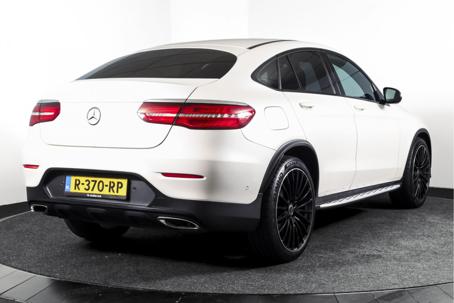Mercedes-Benz GLC Coupé 250 4MATIC 211 PK Premium AMG Line | S/K-Panodak | Cruise | Stoelverw. | PDC | Camera | App. Connect | ECC | LM 21" |