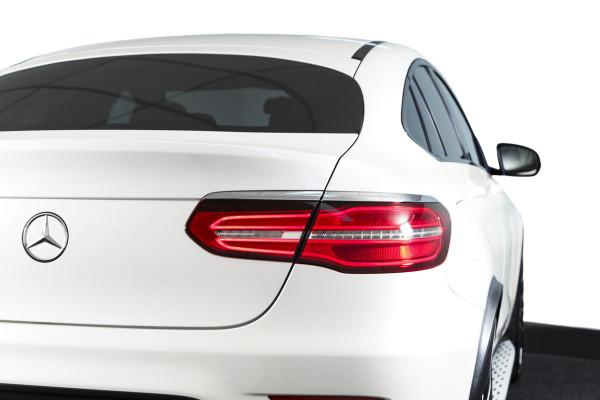 Mercedes-Benz GLC Coupé 250 4MATIC 211 PK Premium AMG Line | S/K-Panodak | Cruise | Stoelverw. | PDC | Camera | App. Connect | ECC | LM 21" |