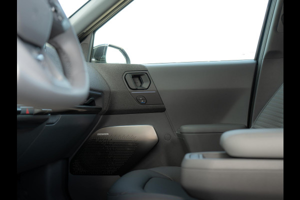 Kia EV2 Black-Line 61 kWh 4p | Stoel en stuurverwarming | Stoel ventilatie | Schuifkanteldak |