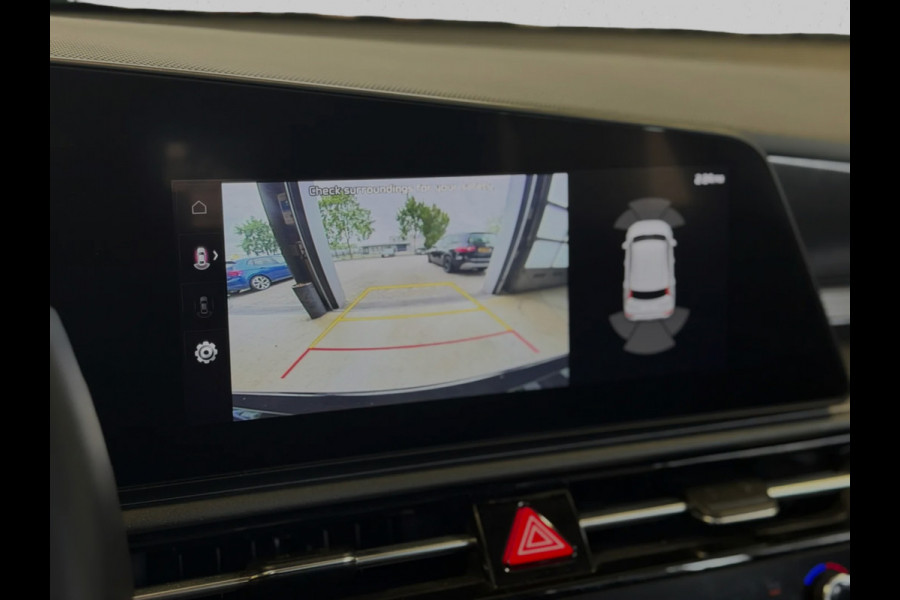 Kia Niro EV DynamicLine 64.8 kWh SOH 99% (NL-auto, 1e Eig, Dealer OndH, Navi, Carplay, Camera, ParkeerS, Lane Assist, ActiveC, Etc