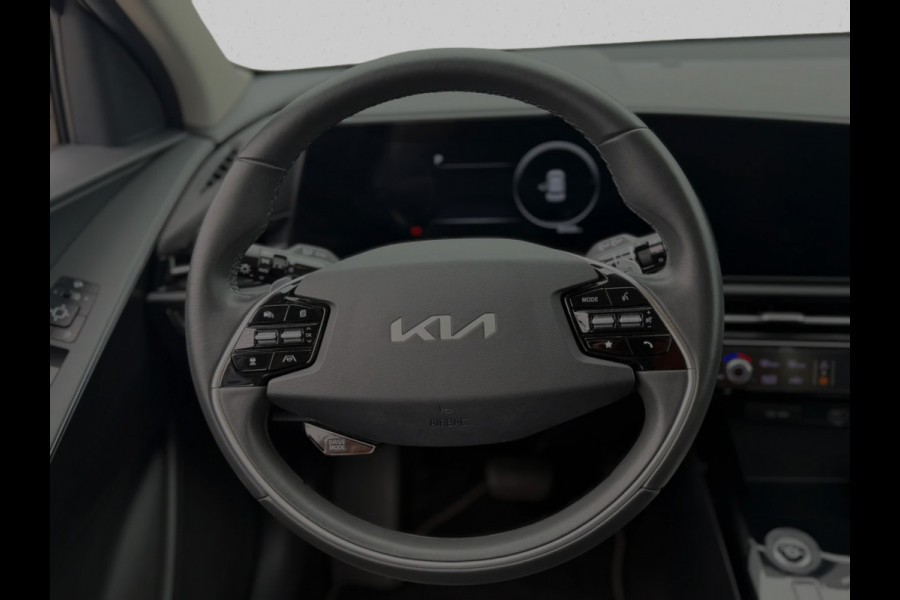 Kia Niro EV DynamicLine 64.8 kWh SOH 99% (NL-auto, 1e Eig, Dealer OndH, Navi, Carplay, Camera, ParkeerS, Lane Assist, ActiveC, Etc
