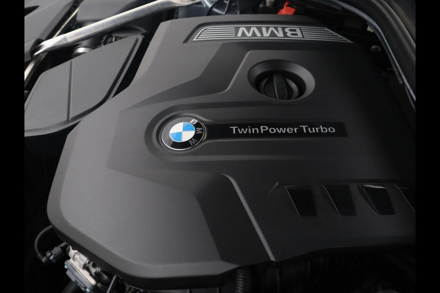 BMW 5 Serie Touring 530i xDrive M-sport High Executive | Leder | Camera | Harman/kardon | Park assist | Cruise control | Full LED | Bluetooth | Sfeerverlichting |