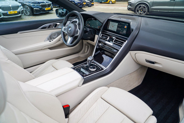 BMW 8 Serie M850i xDrive High Executive | Head Up Display | Bowers & Wilkins | 360 Camera | Laser | Stoelverkoeling