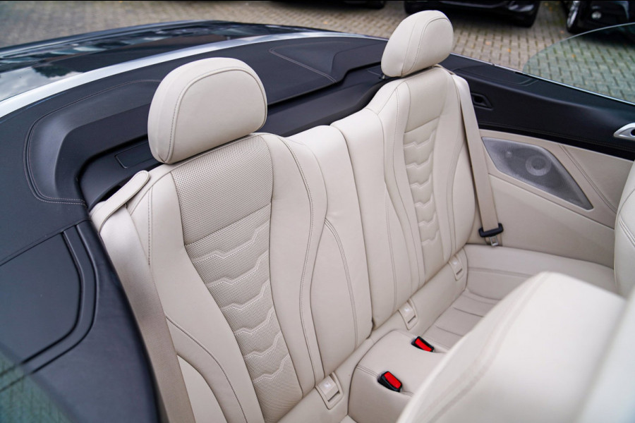 BMW 8 Serie M850i xDrive High Executive | Head Up Display | Bowers & Wilkins | 360 Camera | Laser | Stoelverkoeling