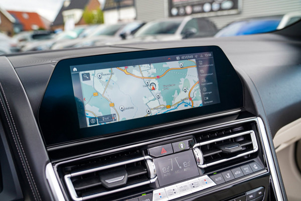 BMW 8 Serie M850i xDrive High Executive | Head Up Display | Bowers & Wilkins | 360 Camera | Laser | Stoelverkoeling