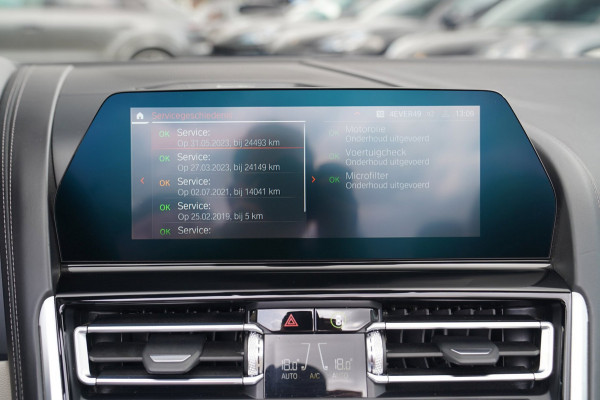 BMW 8 Serie M850i xDrive High Executive | Head Up Display | Bowers & Wilkins | 360 Camera | Laser | Stoelverkoeling