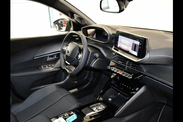 Peugeot 2008 1.2 Hybrid 145 GT .