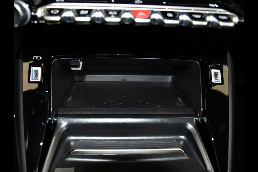 Peugeot 2008 1.2 Hybrid 145 GT .
