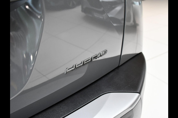 Peugeot 2008 1.2 Hybrid 145 GT .