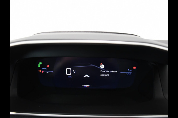 Peugeot 2008 1.2 Hybrid 145 GT .