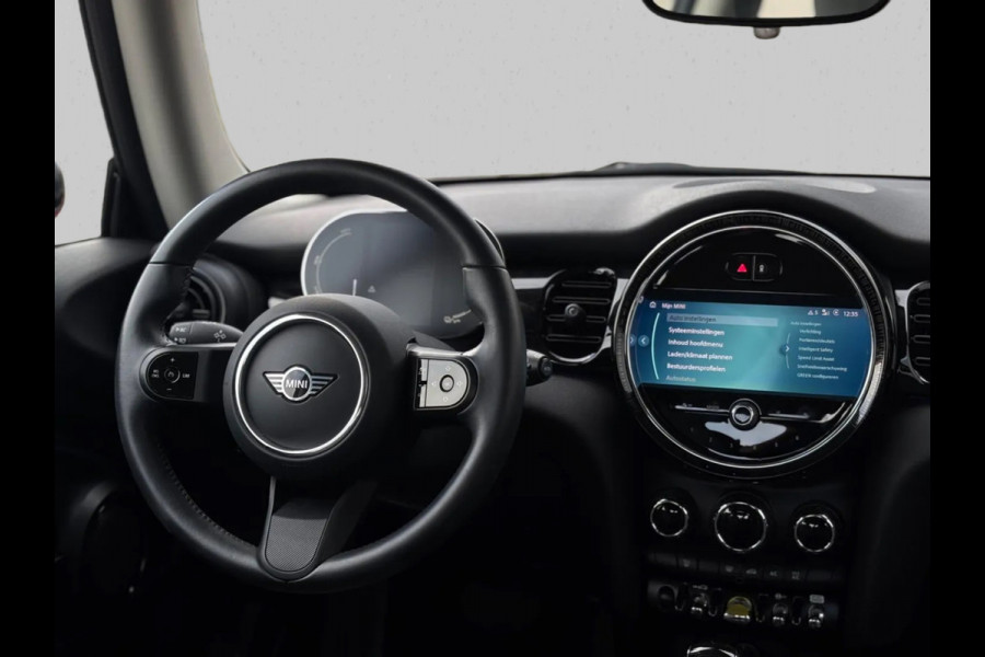 MINI Mini MINI Yours 33 kWh (SoH 96%, NL-auto, 1e Eig, BTW, Camera, Carplay, Climate Con, Navi, Parkeersensor, Etc)