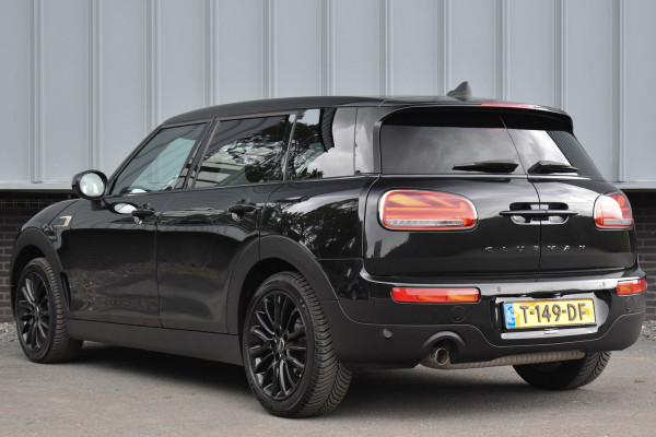 MINI Clubman 1.5 One Aut. | Xenon/LED | Stoelverwarming | Keyless | Navi | DAB | Black Pack