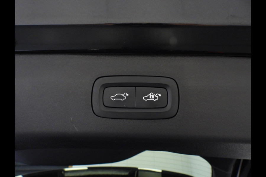 Lynk & Co 01 1.5 PHEV BlackEdition ZWARTE HEMEL/TREKH./SCHUIFDAK/LED/20"LMV!