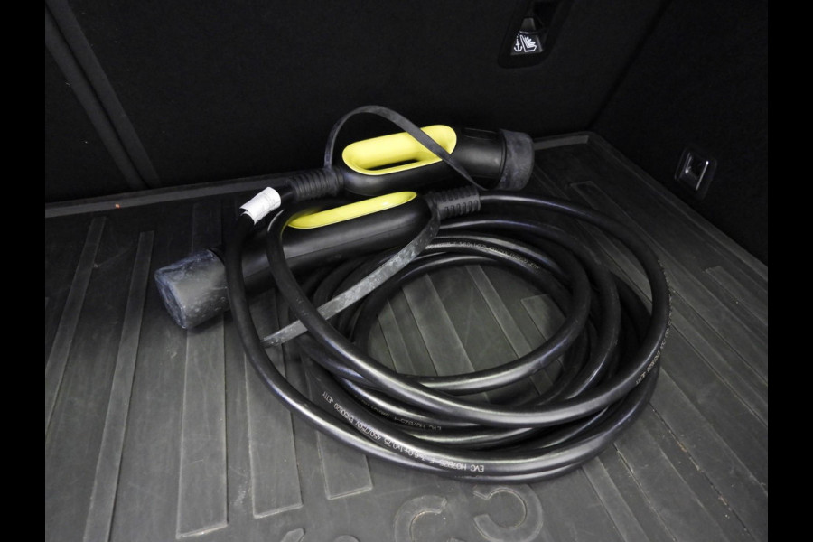 Lynk & Co 01 1.5 PHEV BlackEdition ZWARTE HEMEL/TREKH./SCHUIFDAK/LED/20"LMV!