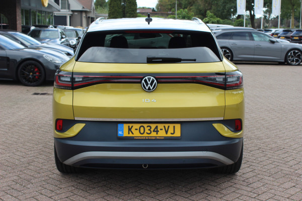 Volkswagen ID.4 Life 77 kWh / SoH 93,9% / Trekhaak / Camera / Apple CarPlay / DAB / 20'' / LED / Alcantara / Stoelverwarming / ACC