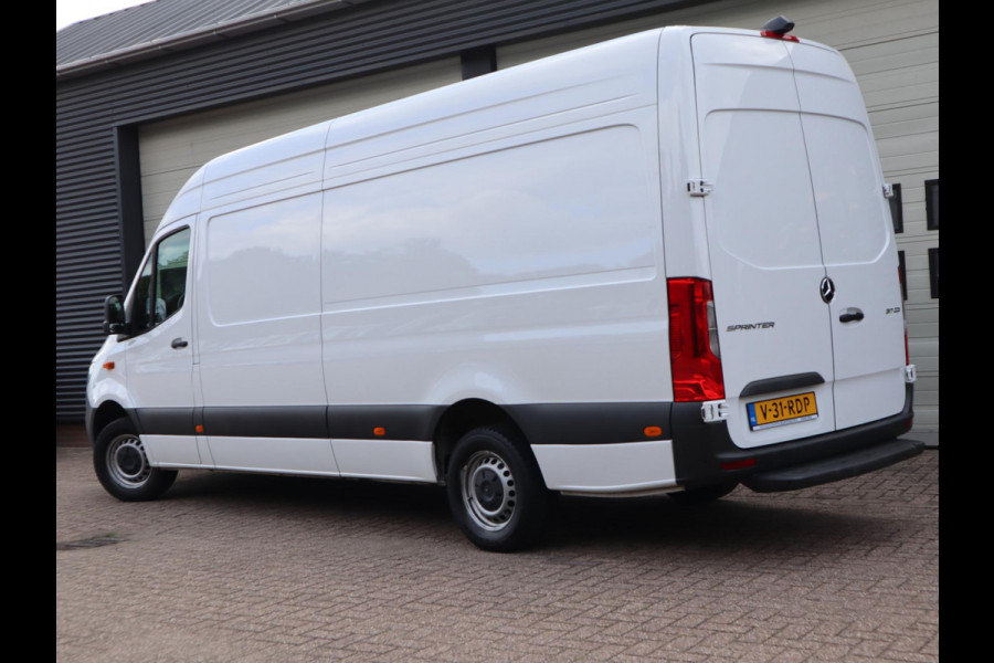 Mercedes-Benz Sprinter 317 CDI Automaat L3H2 Pro - Nieuw Model - LED - Mbux - Camera - Cruise