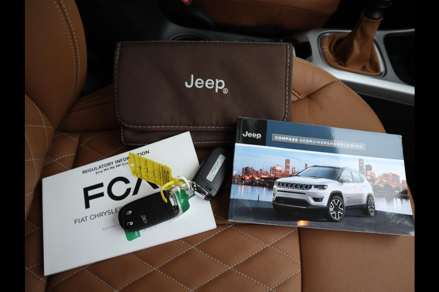 Jeep Compass 1.4 MultiAir 141pk Trailhawk - Grijs kenteken - Pano - Cruise