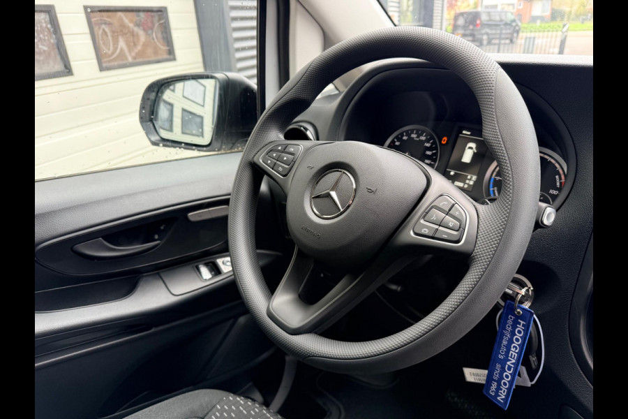 Mercedes-Benz eVito 112 66 kWh SoH 97,6 % AC + DC Snelladen L2 Lang - LM - Camera - 3 Zits - Betimmerd