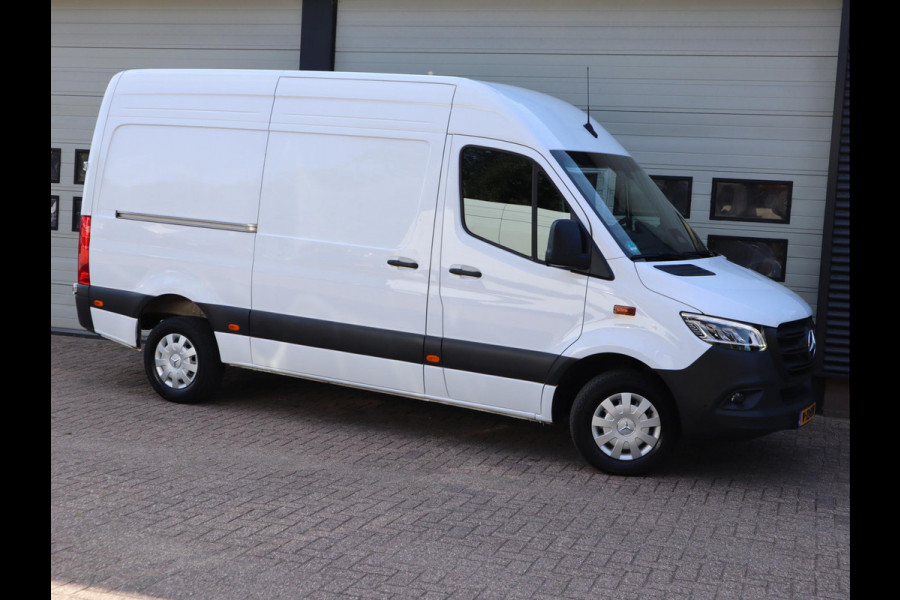 Mercedes-Benz Sprinter 317 CDI Automaat RDW L2H2 - Nieuw Model - LED - Mbux Groot - Camera